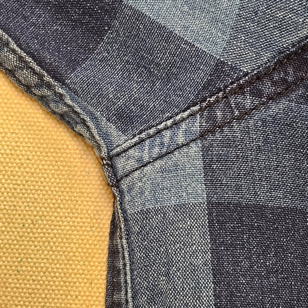 True Religion Button Down S - Picture 7 of 7